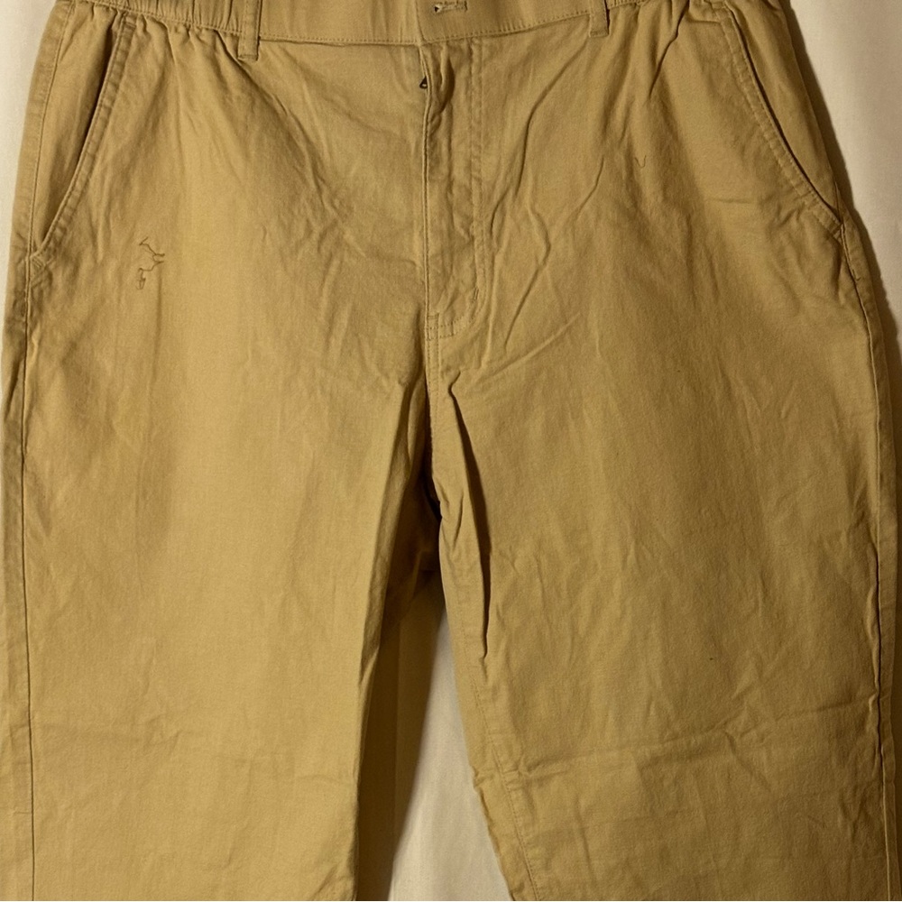 Soojun work khaki. Very comfortable! Men’s 36/28.